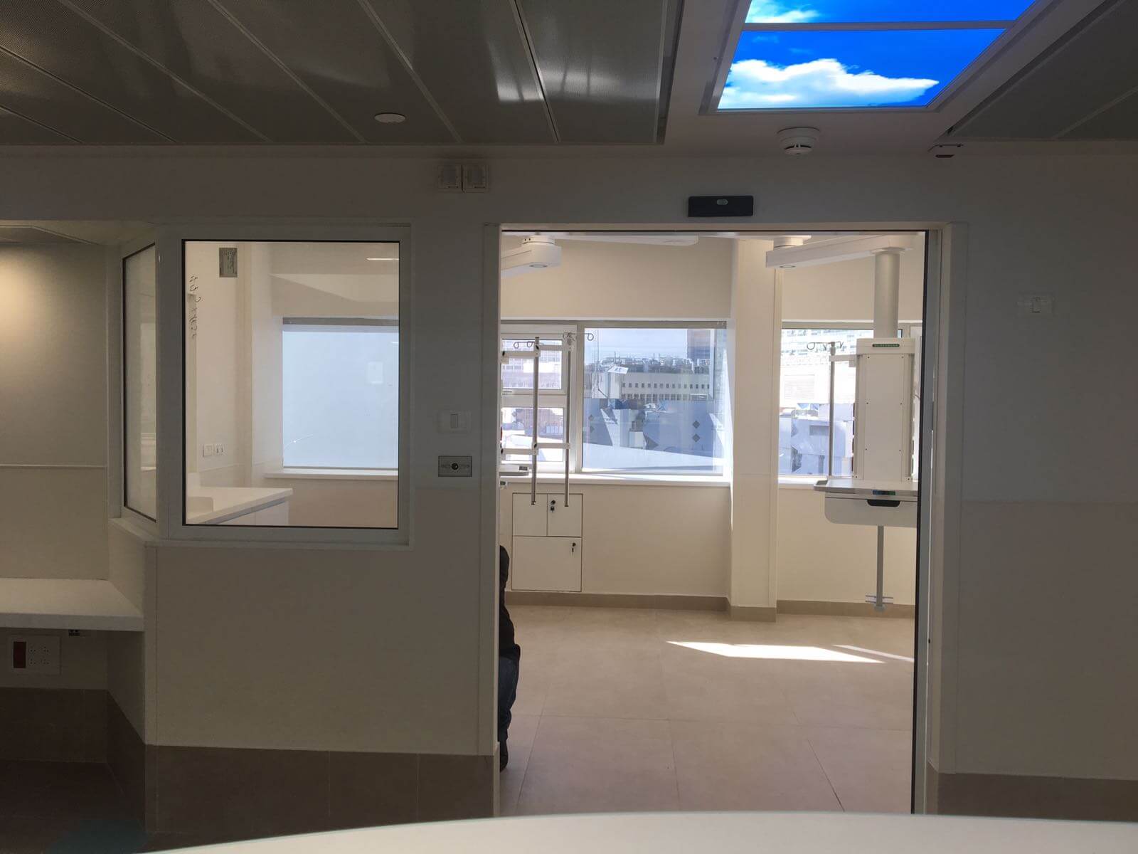 switchable smart glass in hospital