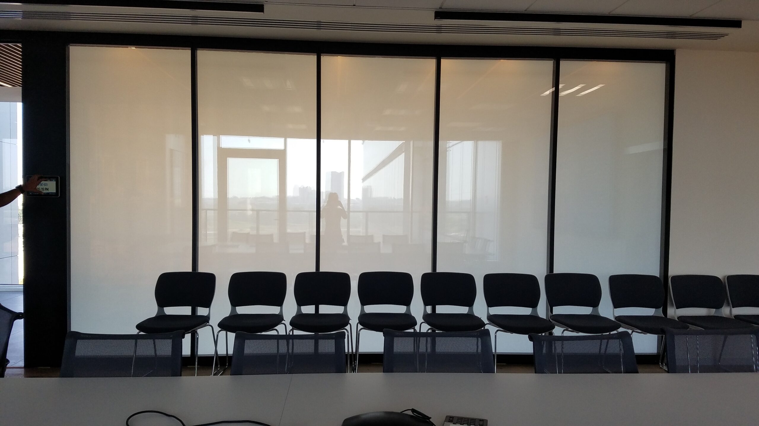 Smart glass leading technology company israel Conference room off scaled