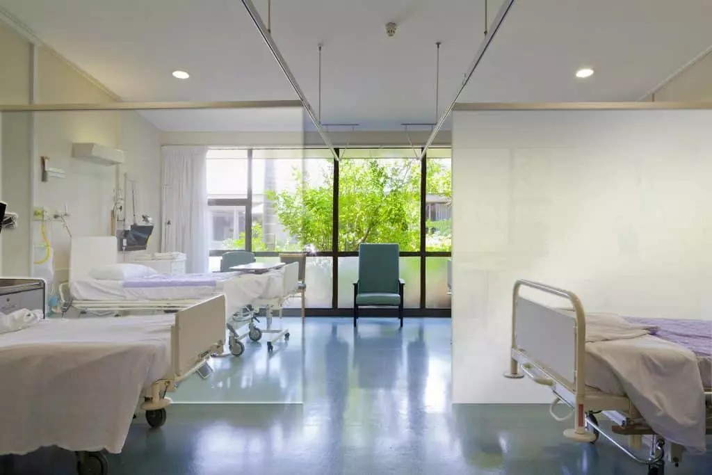 Electric Switchable Smart Glass In Hospital Rooms