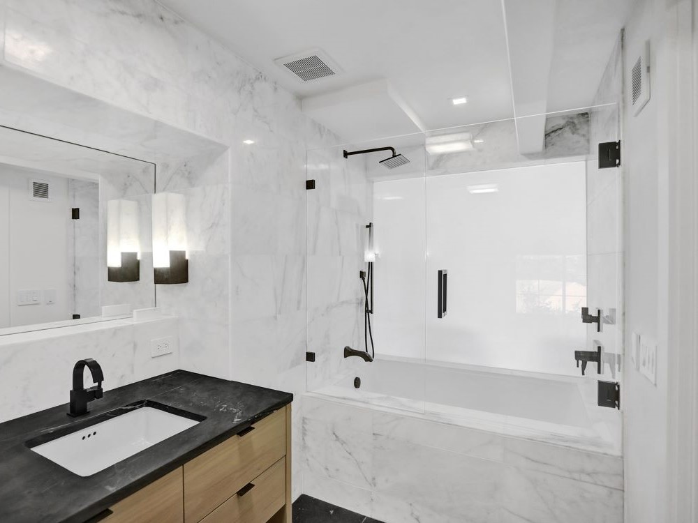 Waterfront Clematis bathroom smart glass
